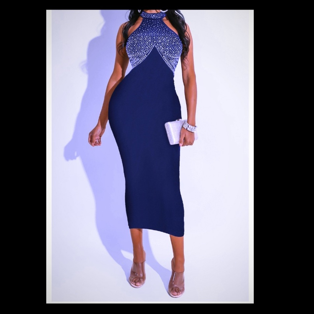 BLUE Elegant yet sexy tight and stretchy dress!